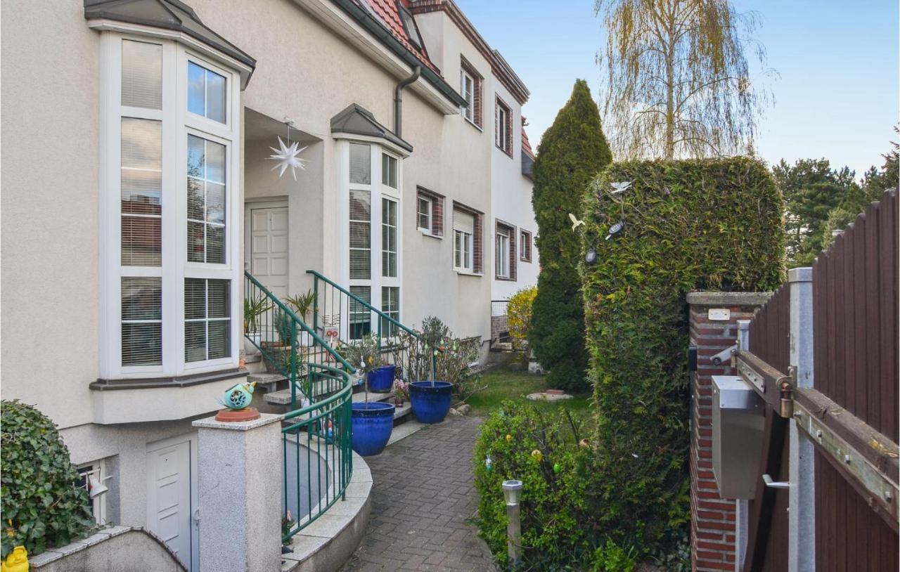 2 Bedroom Lovely Home In ベルリン エクステリア 写真